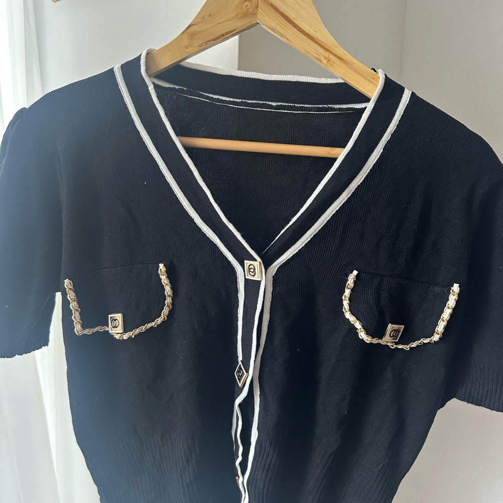 Vintage 90s Black Knit v-neck Cardigan White Trim Gold Chain Detail Crop SMALL